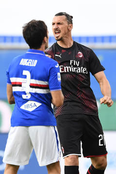 Zlatan Ibrahimovic of AC Milan celebrates