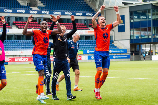 Parfait Bizoza and Holmbert Aron Briem Fridjonsson of