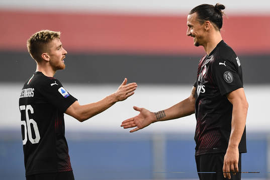 Zlatan Ibrahimovic of AC Milan celebrates