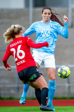 Malmö FFs Malin Gunnarsson mot Trelleborgs Minda Forsblom