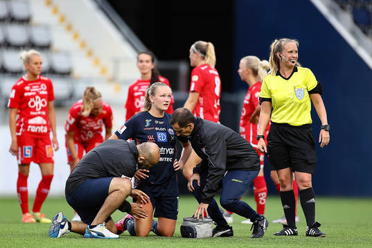 Linköpings Frida Leonhardsen Maanum får behandling