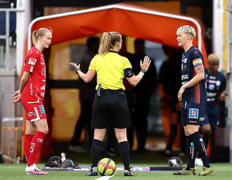 under fotbollsmatchen i Damallsvenskan mellan Linköping