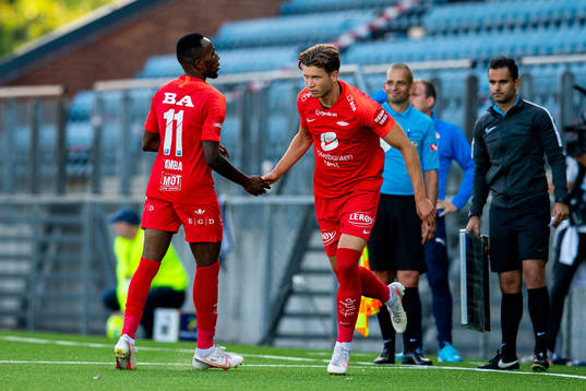 Daouda Bamba of Brann is being substituted with teammate