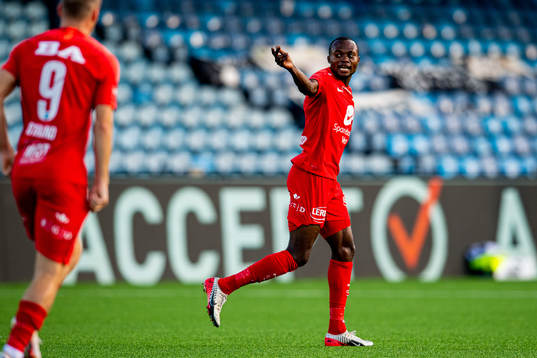 Gilbert Koomson of Brann celebrates