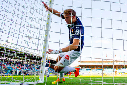 Niklas Gunnarsson of Strømsgodset clears the ball