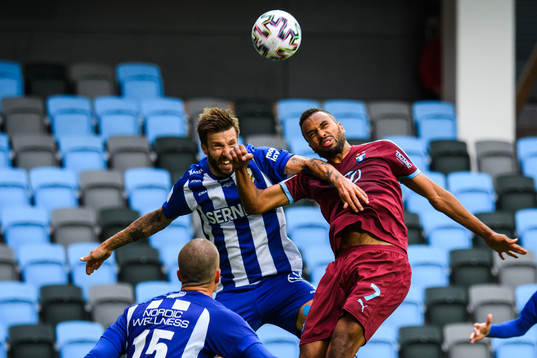 IFK Göteborgs Mattias Bjärsmyr och Malmö FFs Isaac Kiese