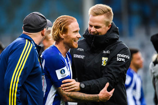 IFK Göteborgs Alexander Farnerud jublar