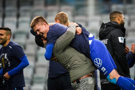 IFK Göteborgs Emil Holm jublar