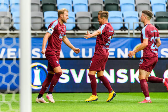 Malmö FFs Eric Larsson och Marcus Antonsson jublar med Ola