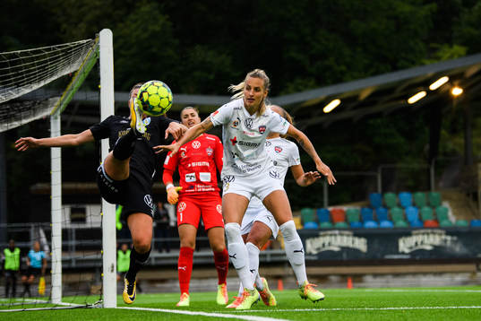 Göteborgs Pauline Hammarlund och Rosengårds Nathalie