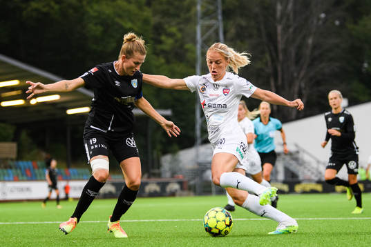 Göteborgs Emma Berglund och Rosengårds Mimmi Larsson