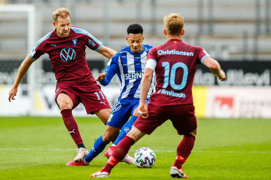 Malmö FFs Ola Toivonen och IFK Göteborgs Tobias Sana
