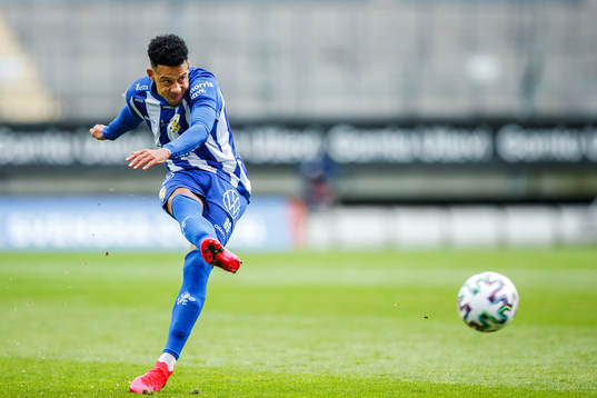 IFK Göteborgs Tobias Sana med en frispark