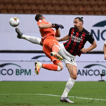 Goalkeeper Alessio Cragno of Cagliari and Zlatan Ibrahimovic
