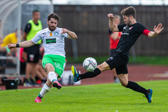 Klippans Aleksandar Stankovic mot Hittarps Edis Agelius