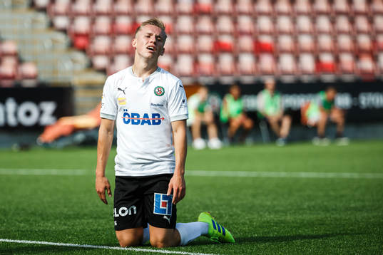 Örebros David Seger deppar