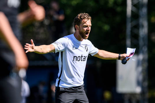 s tränare Bartosz Grzelak