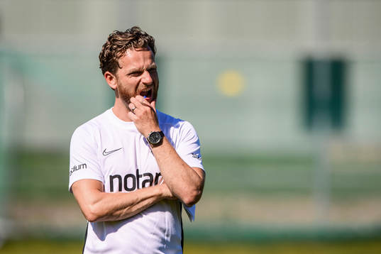 s tränare Bartosz Grzelak