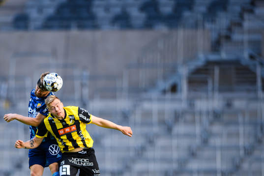 Djurgårdens Jacob Une Larsson och Häckens Alexander
