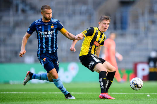 Djurgårdens Jesper Karlström och Häckens Patrik Wålemark