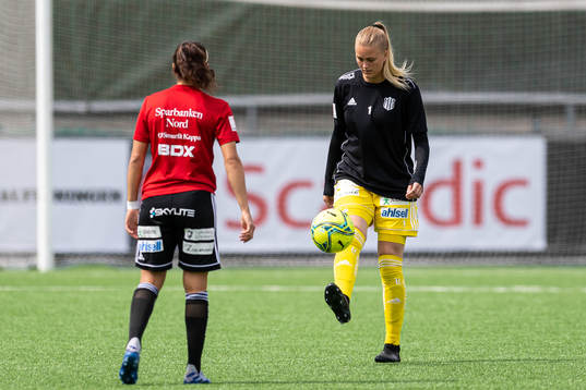 Piteås målvakt Caroline Frykgård