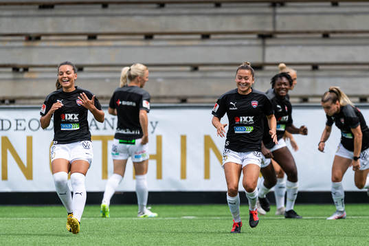 Rosengårds Johanna Rytting Kaneryd och Alexandra Lowe Riley