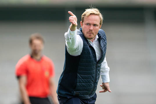 Rosengårds tränare Jonas Eidevall reagerar