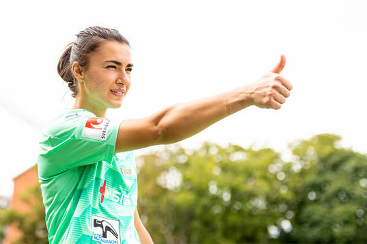 Rosengårds målvakt Zecira Musovic jublar