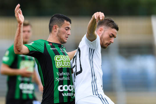 Varbergs Astrit Selmani och Östersunds Felix Hörberg