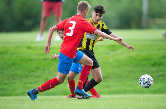 IFK Hässleholms Ali Reza Nazari  i matchen mellan IFK
