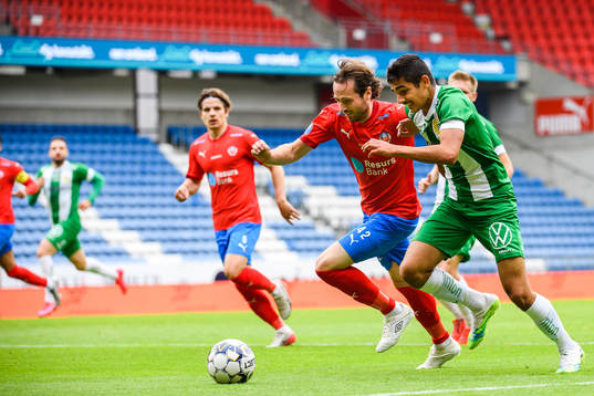 Helsingborgs Mix Diskerud och Hammarbys Aimar Sher