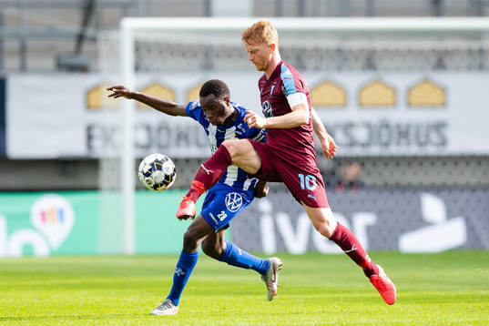 IFK Göteborgs Alhassan Yusuf Abdullahi och Malmö FFs