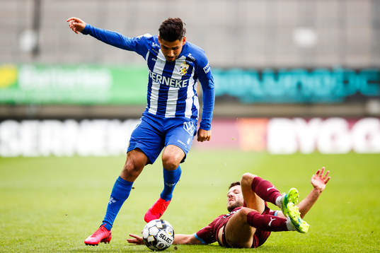 IFK Göteborgs Hosam Aiesh och Malmö FFs Erdal Rakip