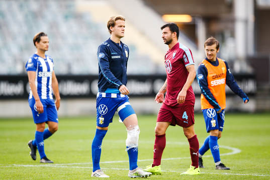 IFK Göteborgs August Erlingmark deppar