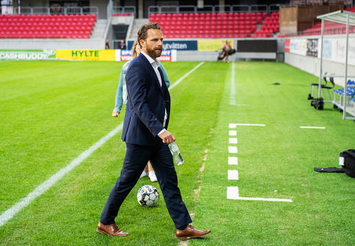 s tränare Bartosz Grzelak