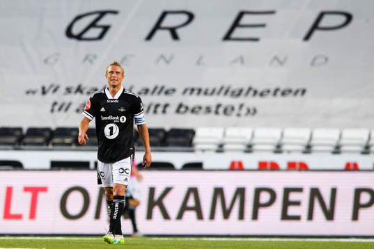 Per Ciljan Skjelbred of Rosenborg looks dejected