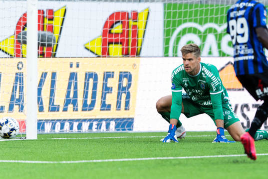 Sirius målvakt Lukas Jonsson
