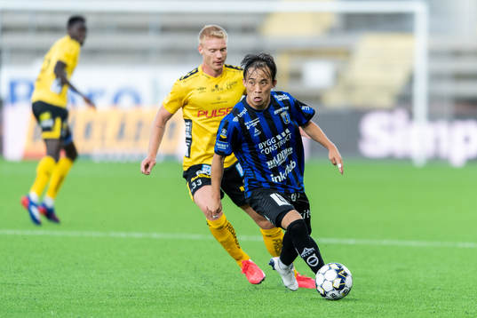 Sirius Yukiya Sugita och Elfsborgs Sivert Heltne Nilsen
