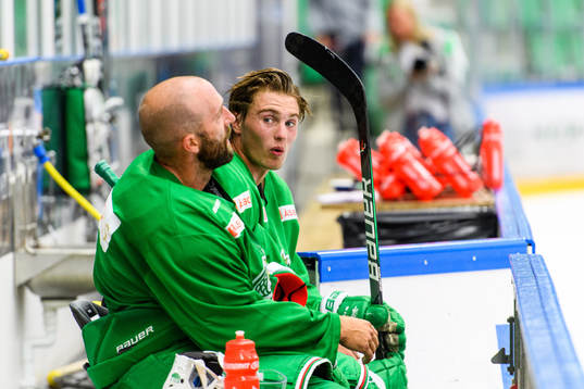 Nils Höglander och Taylor Matson