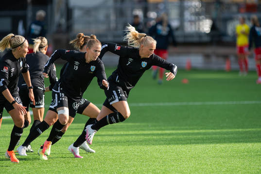 Göteborgs Emma Berglund och Stina Blackstenius
