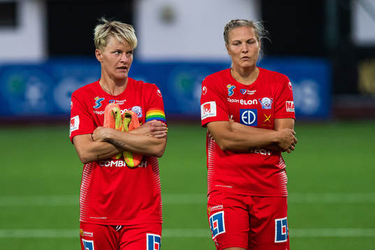 Linköpings Nilla Fischer och Lisa Hurtig deppar