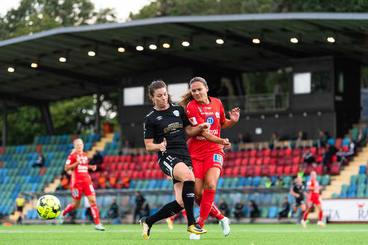 Göteborgs Pauline Hammarlund och Linköpings Emma