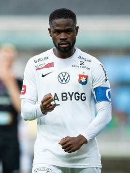 Örgrytes Abdul Razak jublar