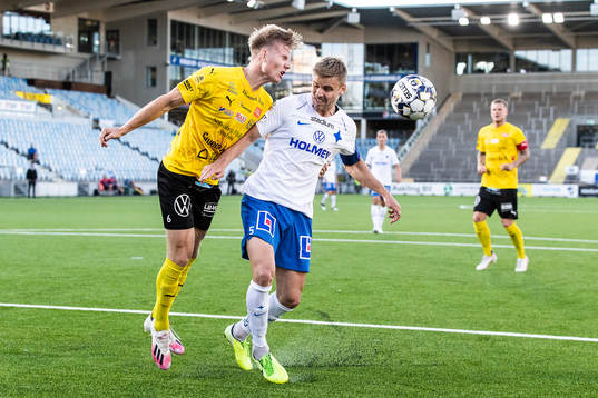Mjällbys Joel Nilsson och IFK Norrköpings Christoffer