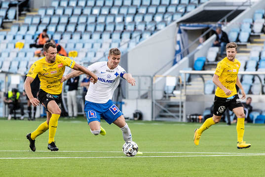 Mjällbys Max Watson och IFK Norrköpings Christoffer Nyman