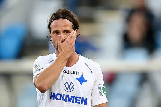 IFK Norrköpings Linus Hallenius deppar