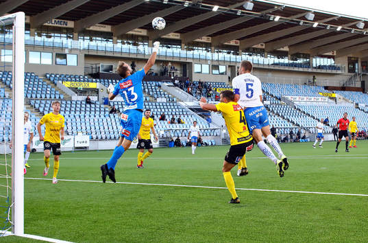 Bortdömt mål av IFK Norrköpings Christoffer Nyman förbi
