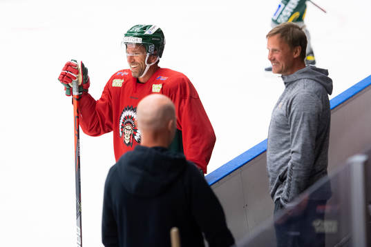 Joel Lundqvist och tränare Roger Rönnberg