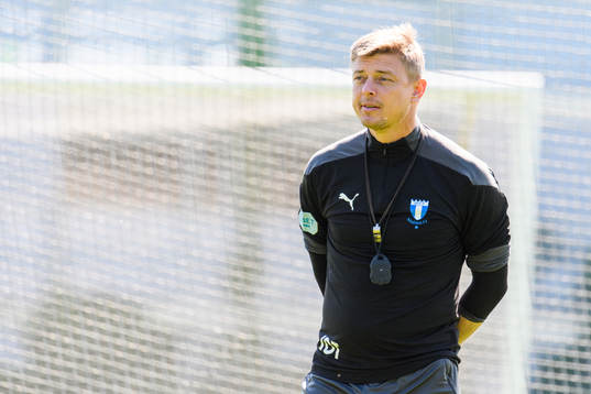 Tränare Jon Dahl Tomasson
