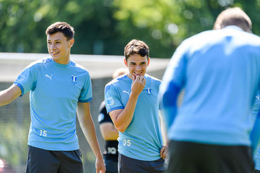 Anel Ahmedhodzic och Samuel Adrian